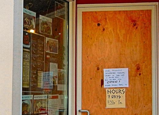 In the early morning hours of December 2nd Viking Soul Food became the latest victim of smashed doors and a burglary on Woodstock Boulevard  but they are still keeping regular business hours, inviting the public, Come See Us, Show Some Love. 