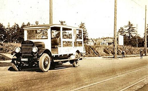 Looks like some customers of the Willsburg Dairy will be missing cream for their morning coffee  as their delivery truck has a serious wheel problem. Willsburg Dairy was offering delivery service in the city as early as 1905  up until 1928, when the Willsburg Dairy was closed to make way for an expansion of the Eastmoreland Golf Course.