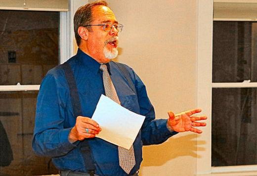 East Portland accountant Kevin Minkoff, speaking in Sellwood, discussed some of the tax landmines small business owners must avoid this year while preparing their returns.