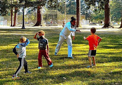 Woodstock resident Wilkison Nascimento da Silva is an experienced teacher of the Brazilian martial art Capoeira; he taught at Woodstock Park this summer, and now has classes at the Woodstock Community Center.